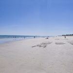 la plage en face le camping